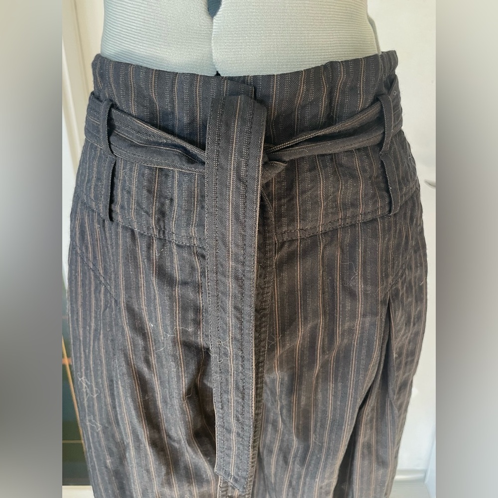 Max Azria pin striped wool cuffed culottes, paper bag waist,blk/grey/brn,4, EUC - Picture 6 of 10